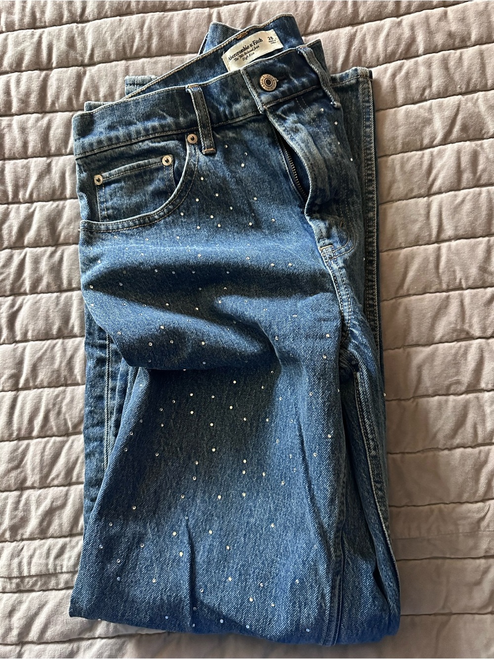 Abercrombie And Fitch 90s relaxed high rise Jean size 28